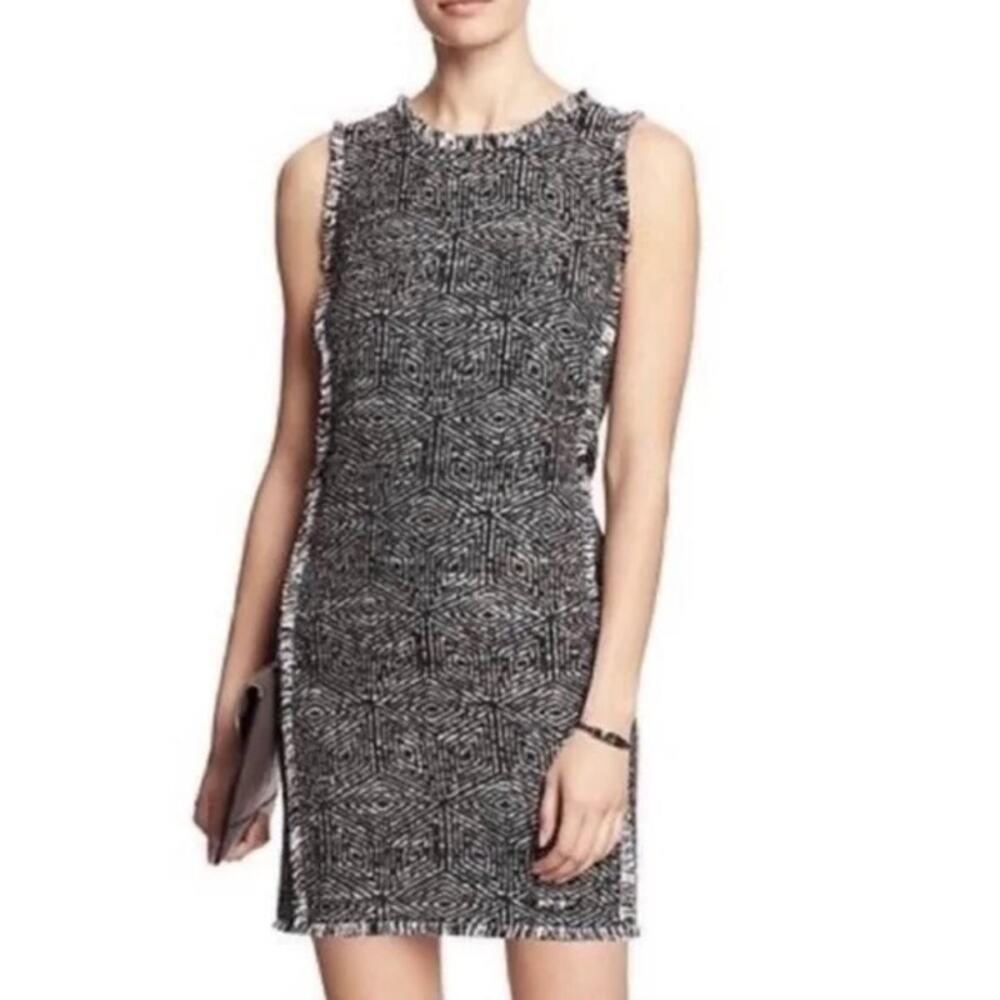 Banana Republic‎ Black White Geo Tweed Sleeveless Shift Dress Fringe Trim Sz 6